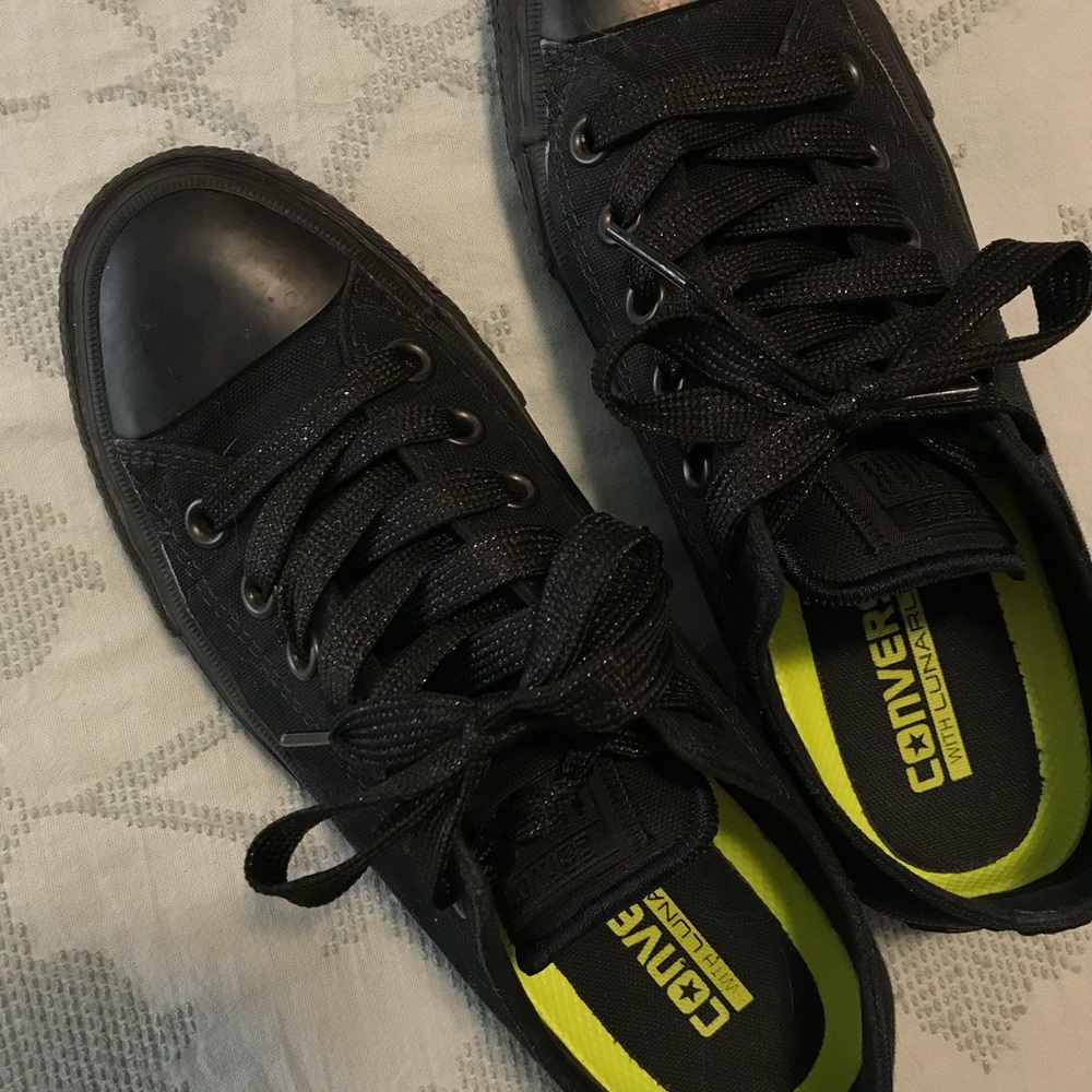 Black low top converse - chuck II w/ lunar insole